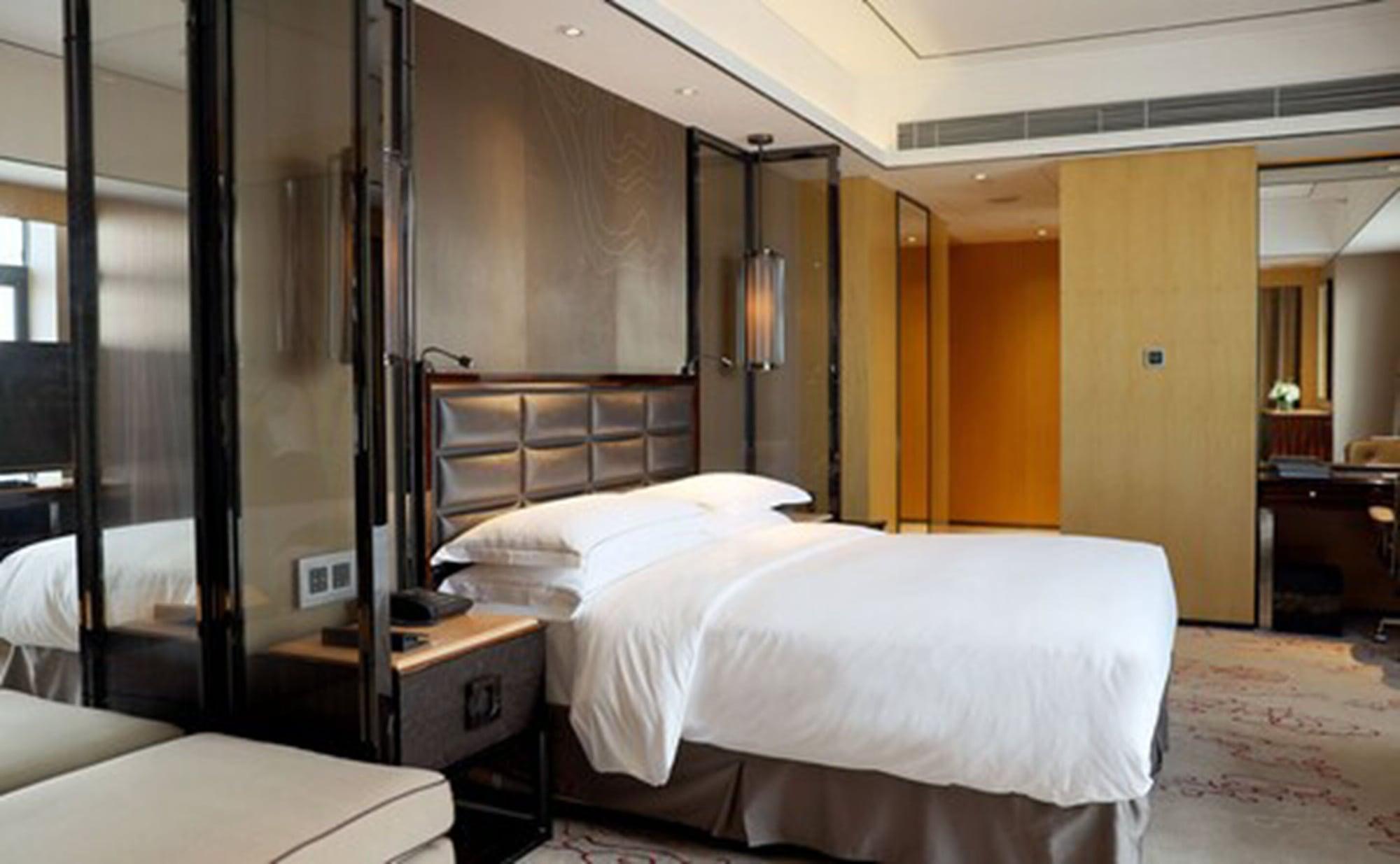 Hilton Zhongshan Downtown Экстерьер фото