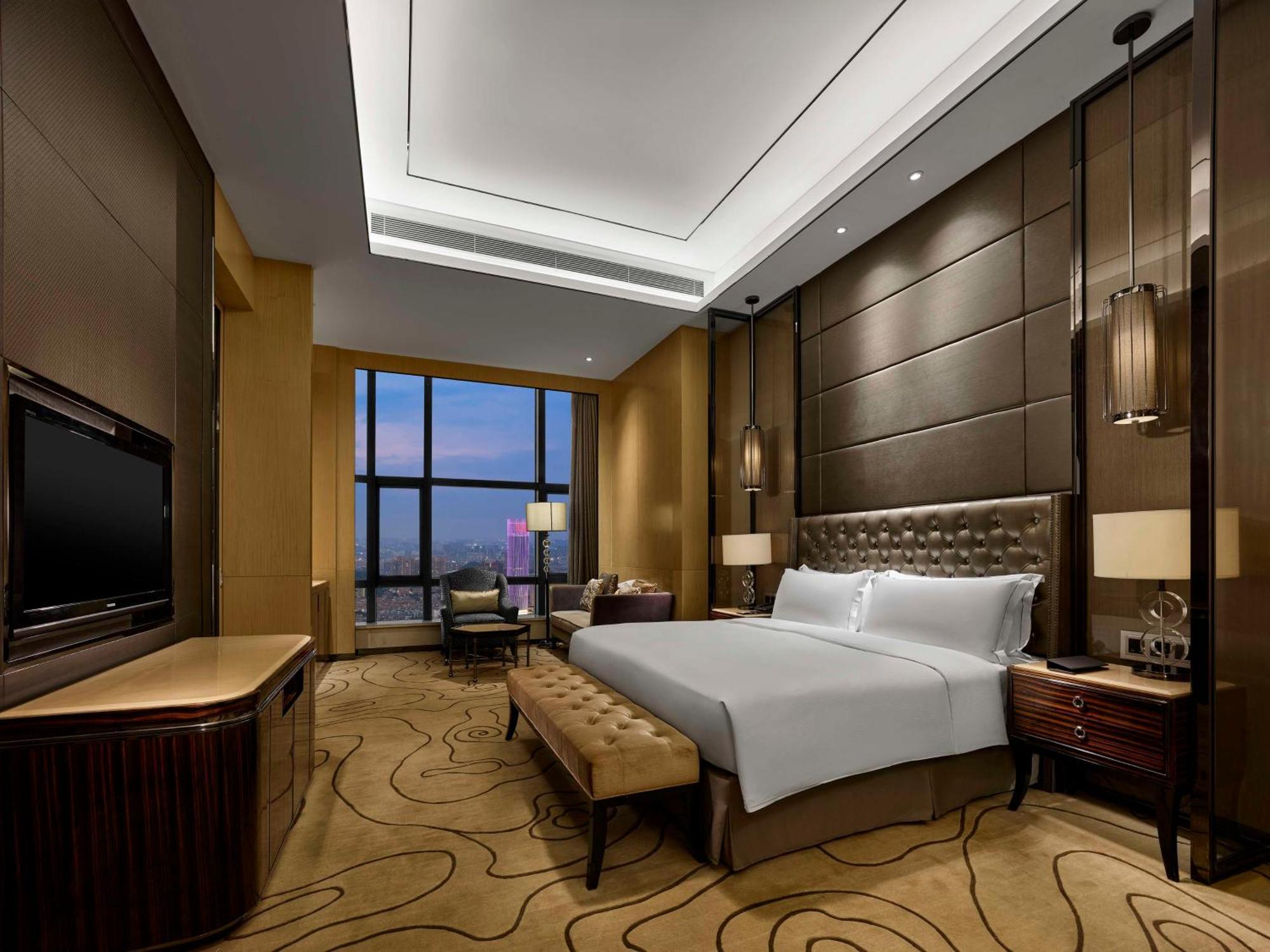 Hilton Zhongshan Downtown Экстерьер фото