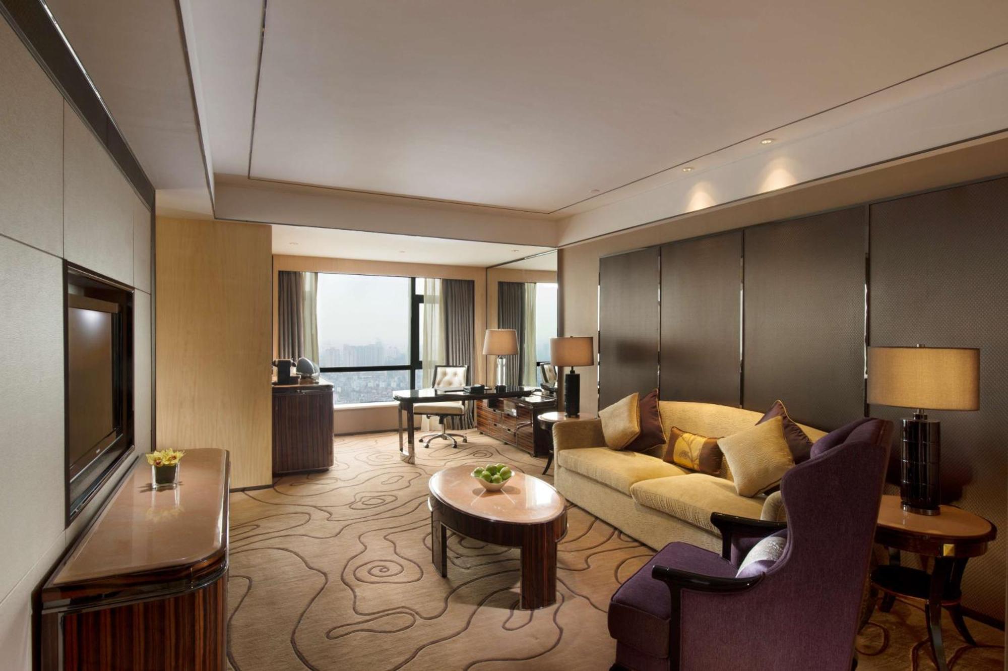 Hilton Zhongshan Downtown Экстерьер фото